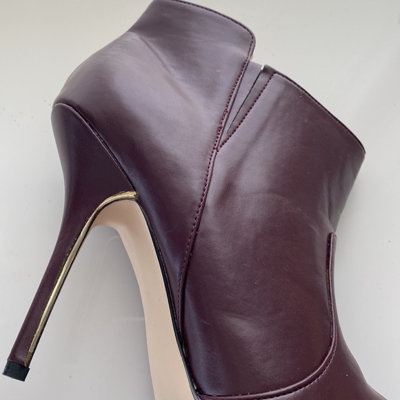 JustFab Burgundy Brown Heeled Boots; Size 9 - Picture 5 of 7